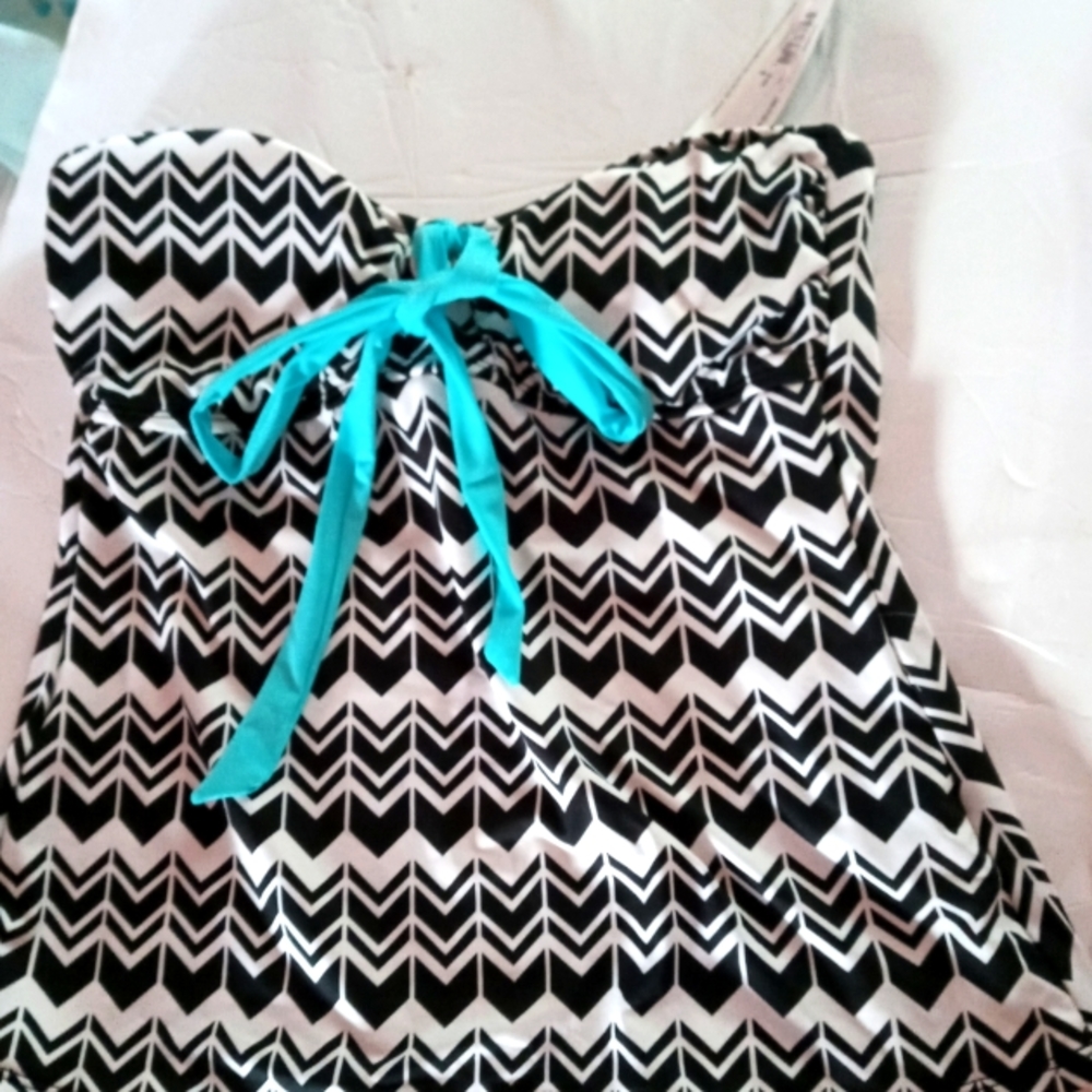 A.n.A swim tankini top NWT